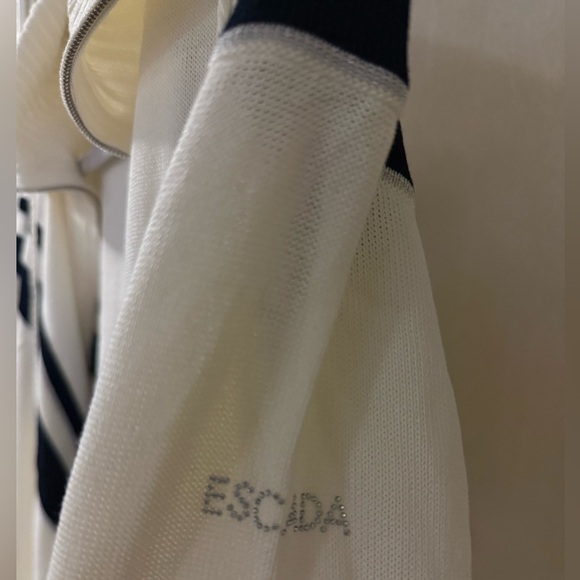 Luxury Knit Top - Picture 7 of 8